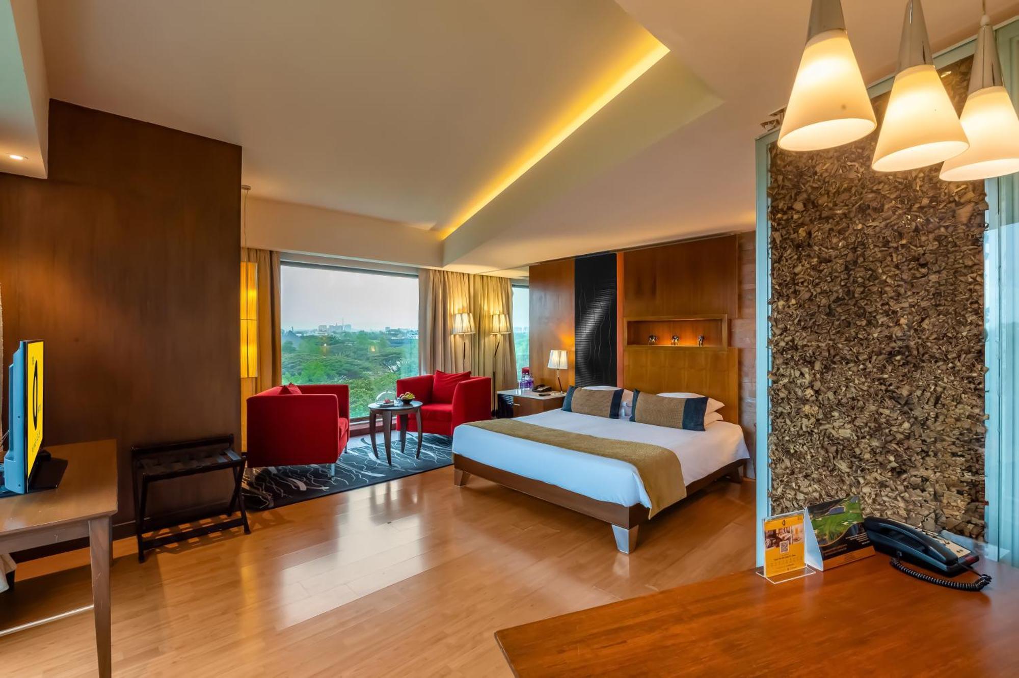 O Hotel Pune Exterior photo Suite at the Taj Bengal