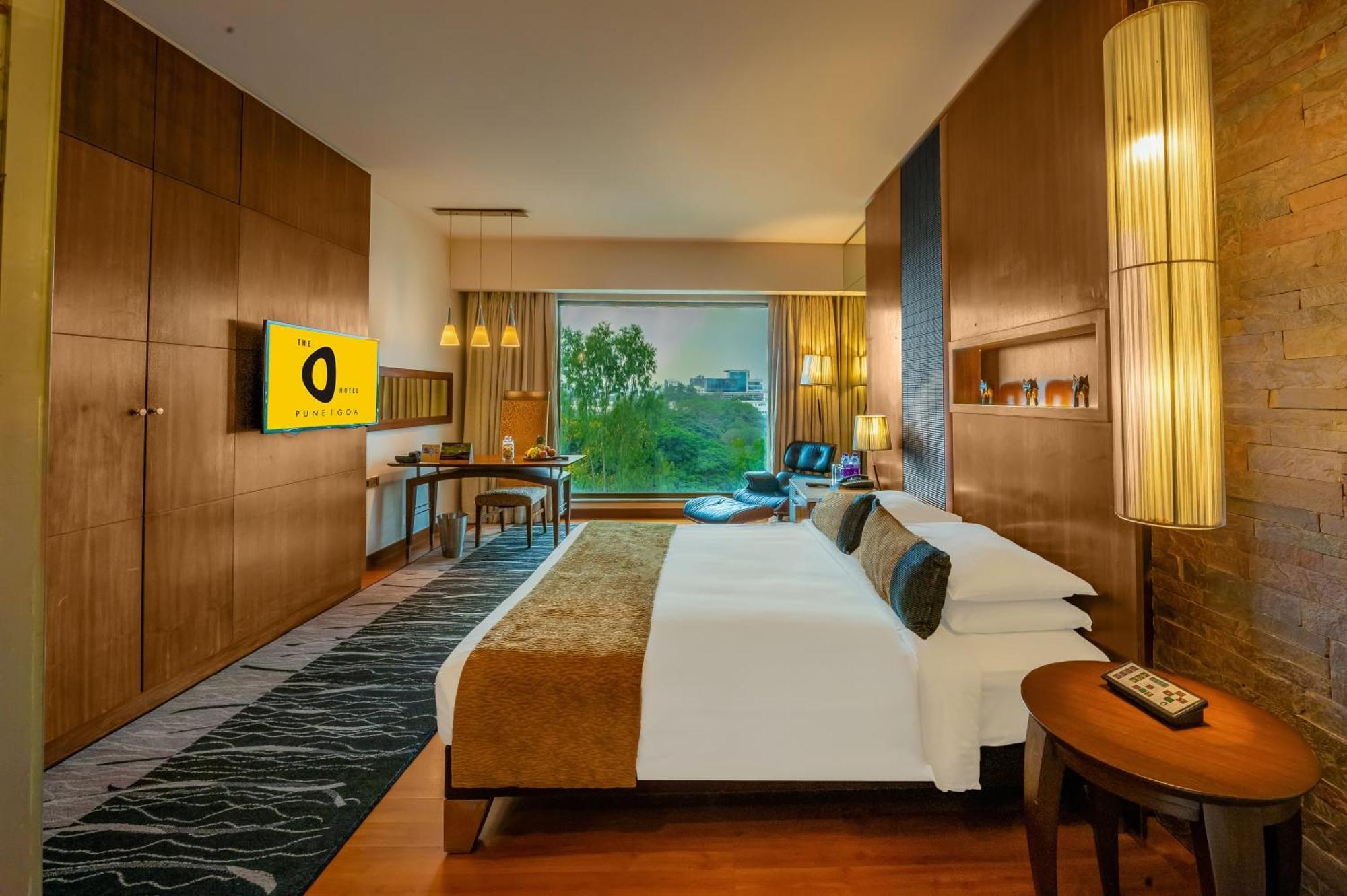 O Hotel Pune Exterior photo Deluxe Room