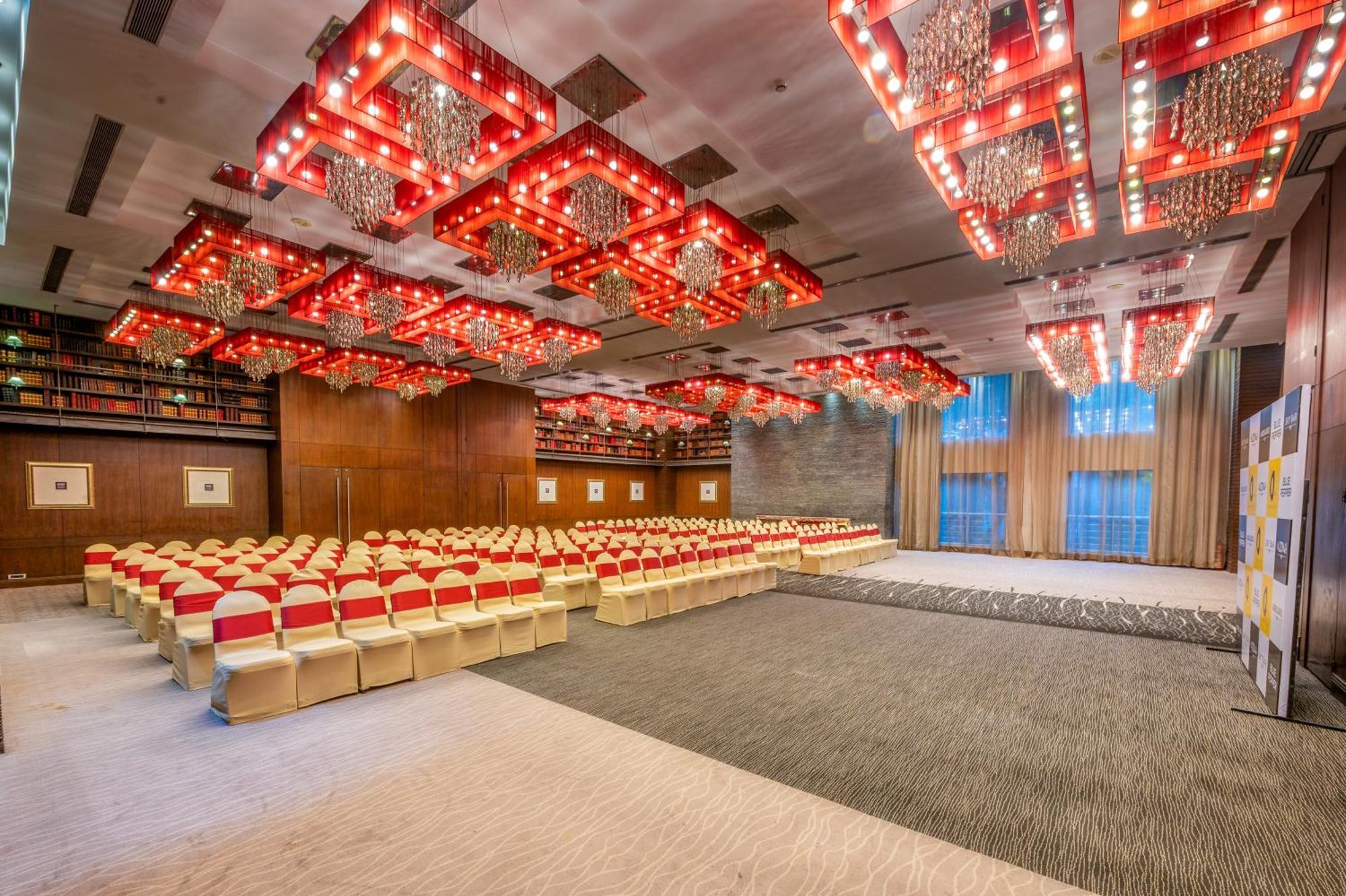 O Hotel Pune Exterior photo The Grand Ballroom